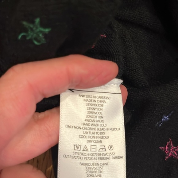 Equipment Nartelle Embroidered Star Sweater Size Small - Picture 5 of 6